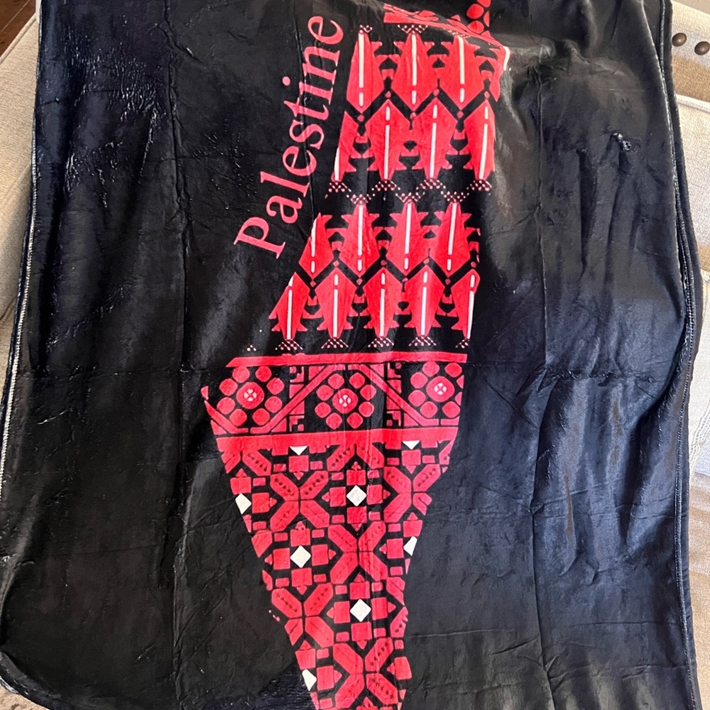 Palestine Themed Black and Red Blanket